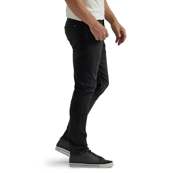 NWT W42 L30 Wrangler Unlimited Comfort Men’s Tapered Leg Jeans Flex Waistband - Picture 2 of 4